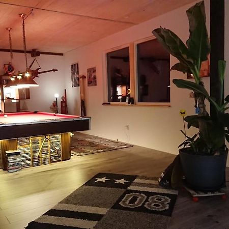 Garden Mellan Slotten Svarte Экстерьер фото