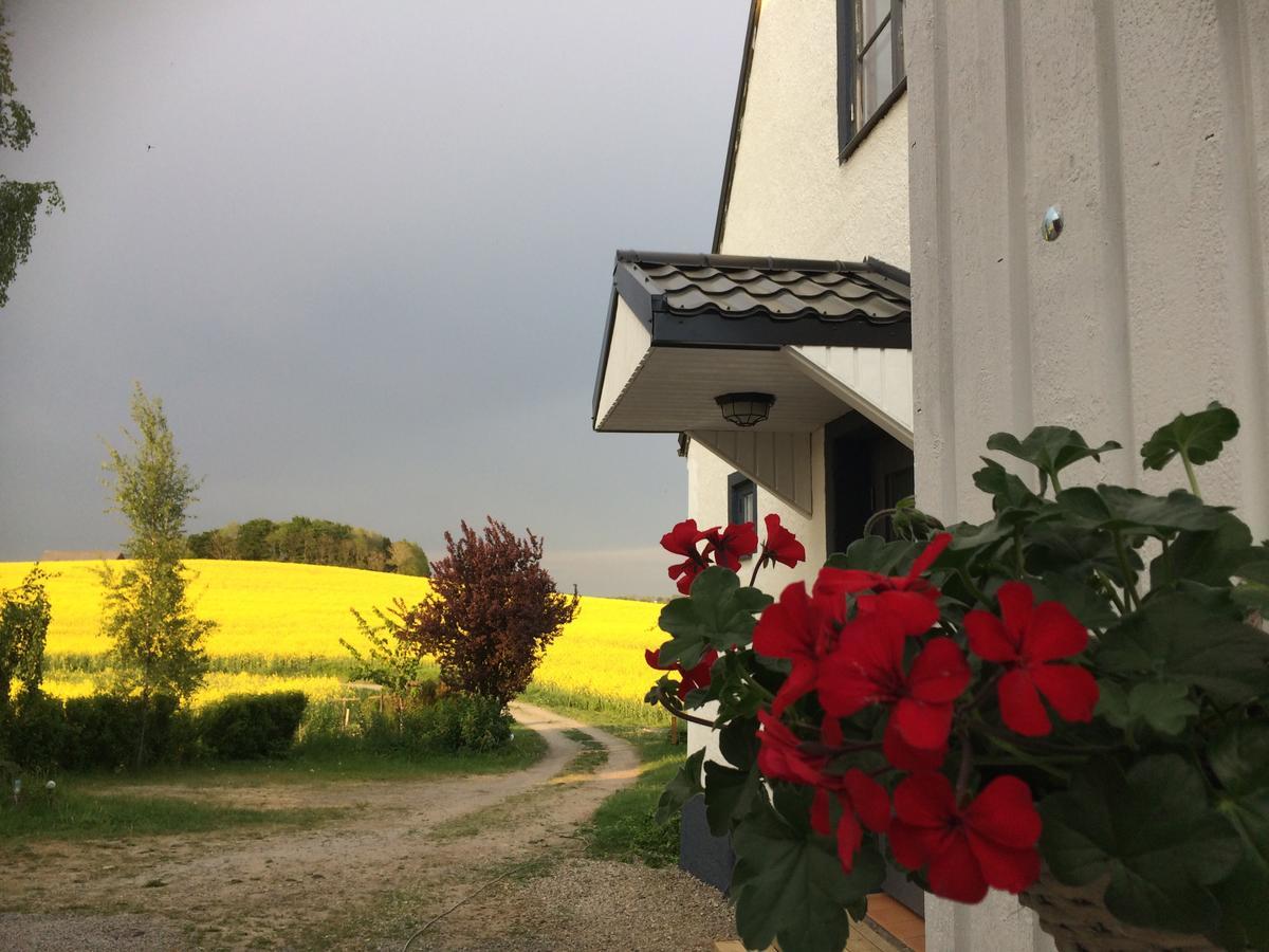 Garden Mellan Slotten Svarte Экстерьер фото
